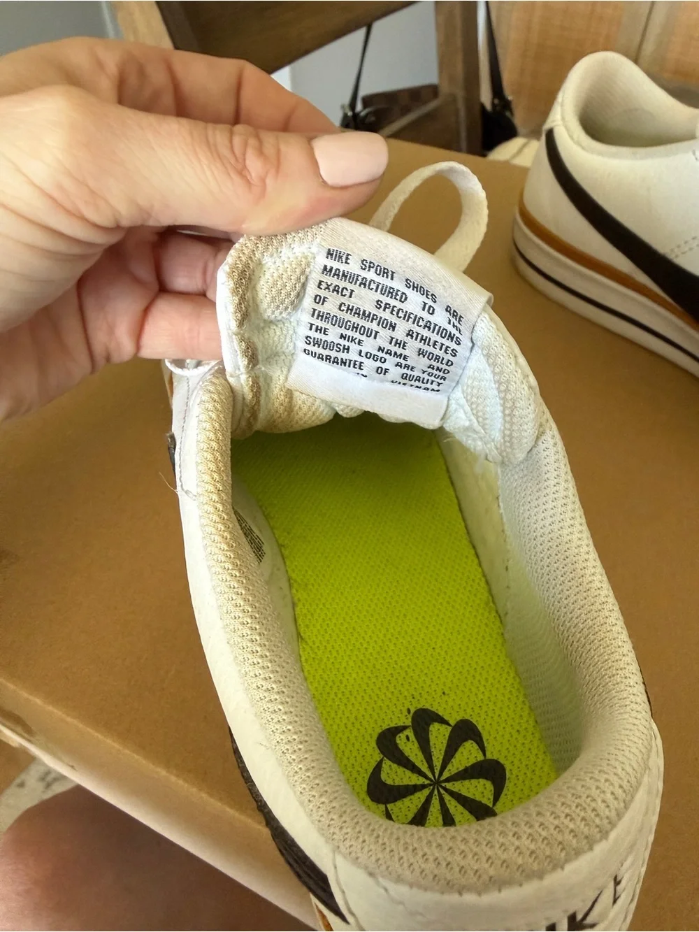 Nike womens court legacy Low-Top Sneakers size 7